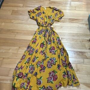 Matilda Jane size XL ,mustard yellow floral maxi dress.